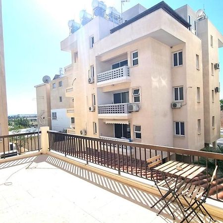 Cozy Beach Apt, Near Airport With 100Mbit Internet Ларнака Екстер'єр фото