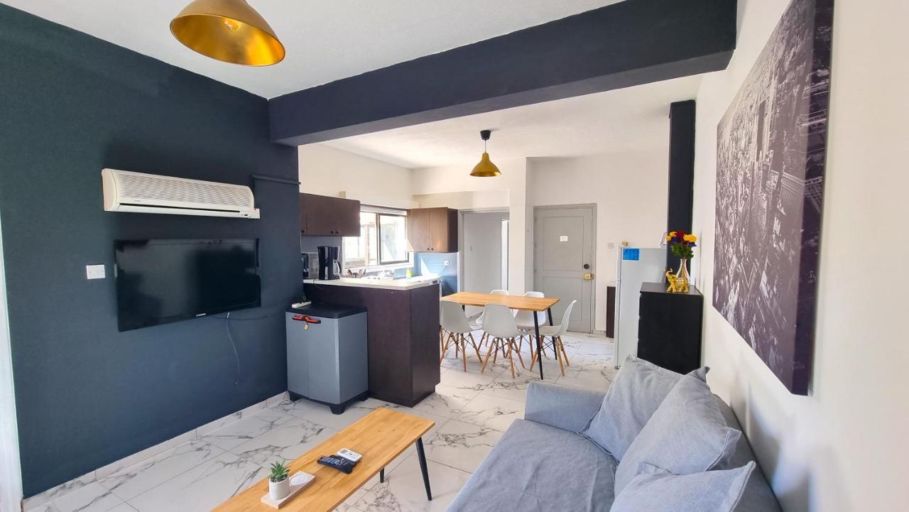Cozy Beach Apt, Near Airport With 100Mbit Internet Ларнака Екстер'єр фото